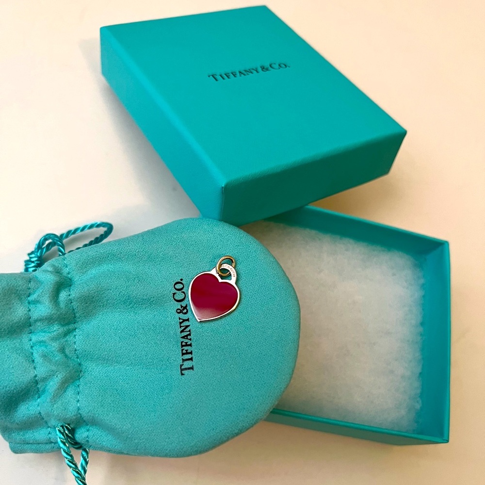 100% Authentic Tiffany&Co Small Return to Tiffany ❤️ Charm in sterling silver